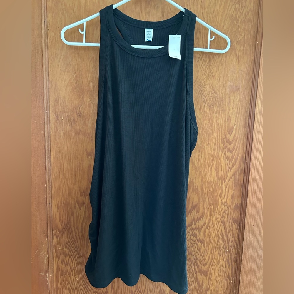 Old Navy maternity active high neck tank. Large.